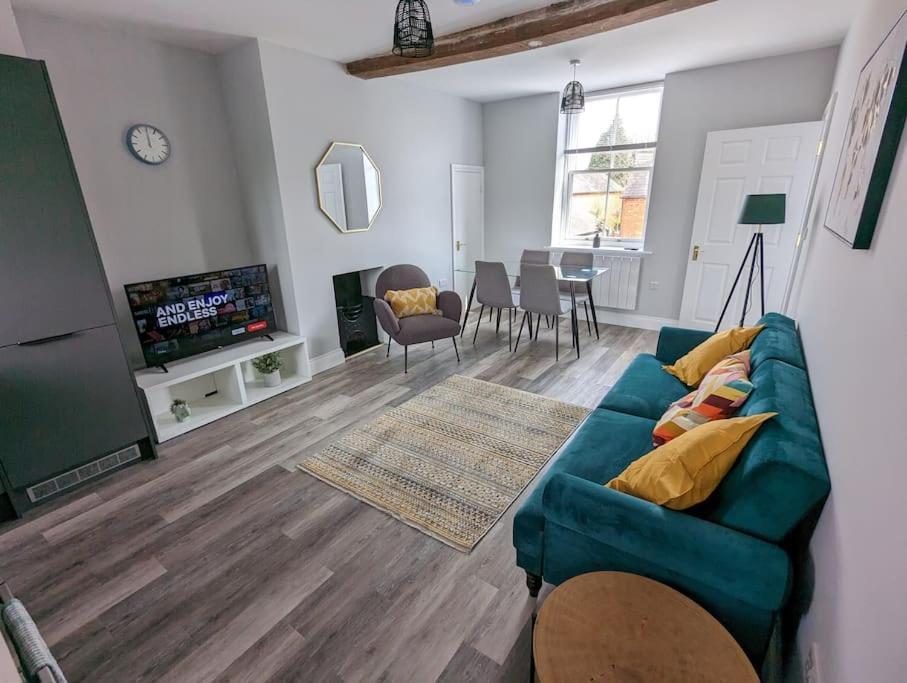 31 High Street - Modern & Stylish 2-Bed Apartment - Inc Parking Husbands Bosworth Kültér fotó