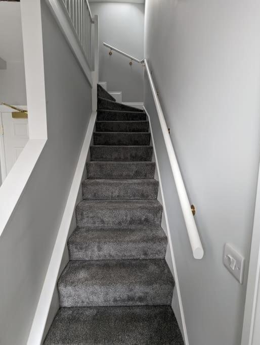 31 High Street - Modern & Stylish 2-Bed Apartment - Inc Parking Husbands Bosworth Kültér fotó