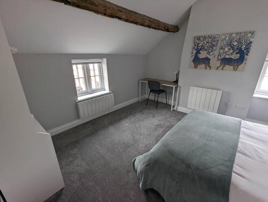 31 High Street - Modern & Stylish 2-Bed Apartment - Inc Parking Husbands Bosworth Kültér fotó